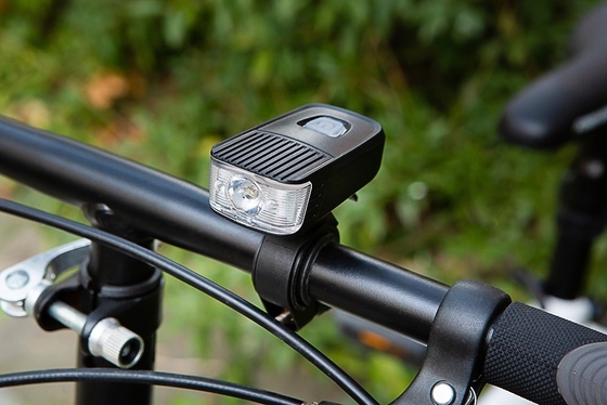 70x38x29mm Fahrrad-Sturzhelm-Scheinwerfer, 5 Watt-wieder aufladbare Fahrradhelm-Lichter